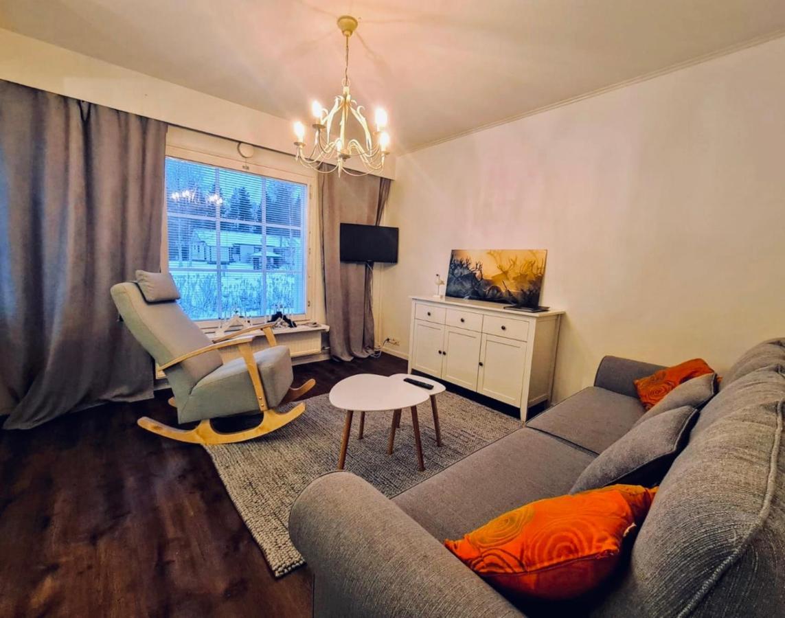 רובניימי Cozy House With Sauna 10 Min Walk To Santa Claus Village מראה חיצוני תמונה